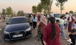 Diyarbakır Yeniköy mezarlığında araç trafiğine tepki