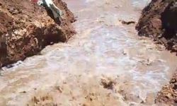 Mardin’de GAP sulama kanalı çöktü, araziler su altında kaldı
