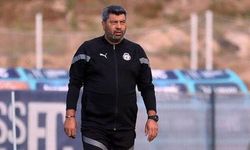 Adana Demirspor yeni teknik direktörle imzayı attı