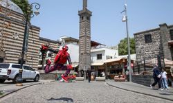 Örümcek Adam Diyarbakır'da