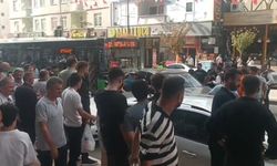 Aracı içinde bayıldı, vatandaşlar fark etti