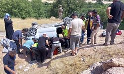 Eruh’ta araç şarampole uçtu: 4'ü ağır 7 yaralı