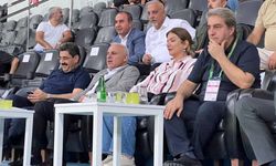 Üçlü protokol tribünde: Vali, DEM ve AK Parti Amedspor maçında buluştu