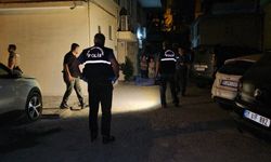 Evinin önünde silahlı saldırıya uğrayan adam öldü