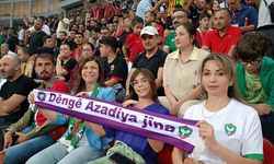 Eşbaşkan Serra Bucak, Amedspor maçını taraftarlarla birlikte izledi