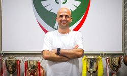 SON DAKİKA: Amedspor yeni teknik direktörle anlaştı