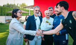 Başkanlardan Amedspor’a dayanışma ziyareti