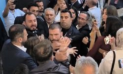 CHP kongresinde tekme ve tokatlar havada uçuştu