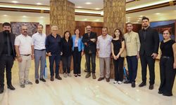 Eşbaşkan Bucak, Diyarbakır’a gelen ünlü sanatçıları ağırladı