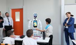 Diyarbakır’ın ilk üstün zekalı robotu görücüye çıktı