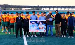 Kobanispor'dan Kürt futbolcu Deniz Undav'a destek