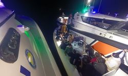 İzmir açıklarında 44 düzensiz göçmen yakalandı