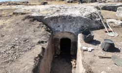 Adıyaman'da 1800 yıllık oda mezarı bulundu