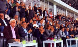 Amedspor galibiyeti protokol tribününe böyle yansıdı
