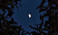 Yarım ay manzarası hayran bıraktı