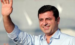 Demirtaş’dan Bahçeli ve Özel’e övgü