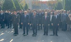 Diyarbakır'da 10 Kasım Atatürk'ü anma töreni