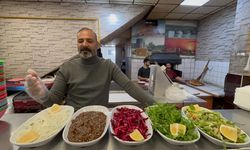 Diyarbakır'da enflasyona inat, yoksul lokantası: 4 adet lahmacun 150 TL