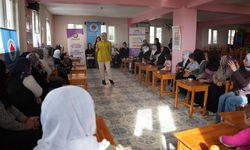 Diyarbakır’da kadına yönelik şiddete karşı farkındalık etkinliği