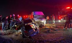 SON DAKİKA.. Diyarbakır'da katliam gibi kaza: 3 ölü, 7 yaralı