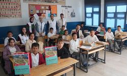 Diyarbakır’da sağlıkçılar taradı, belediye hediye verdi