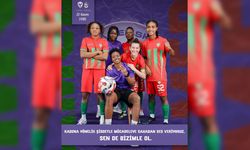 Diyarbakır’da tarihi gün; Sahada futbol, tribünde kadın mücadelesi