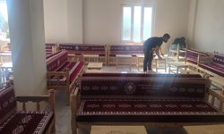 Diyarbakır’ın 17 ilçesindeki taziye evlerine masa ve sedir desteği