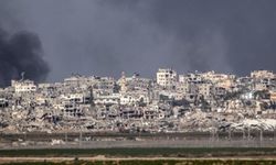 Gazze’de mülteci kampında 14 kişinin cenazesine ulaşıldı