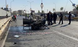 Hızını alamayan otomobil refüjü aşıp araçların arasına daldı: 3'ü ağır, 5 yaralı