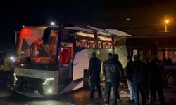 Belediye otobüsü ile yolcu otobüsü çarpıştı: 9 yaralı