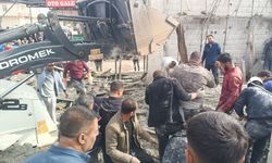 Şanlıurfa'da 2 katlı inşaat çöktü