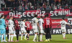 Vanspor, Sakaryaspor karşısında son dakikada güldü; 3-2