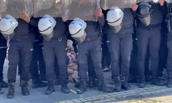 Van’da arbede: Öğrenciler yere yatırılıp ters kelepçelendi