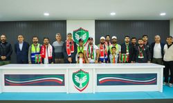 Zaxo Spor taraftarlarından Amedspor’a anlamlı ziyaret