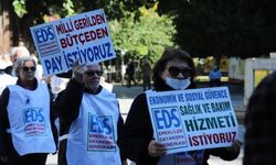 Adana'da emekliler 'insanca yaşam' için yürüdü