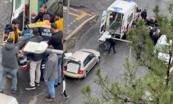 Diyarbakır'da otomobil motokuryeye çarptı: 1 yaralı