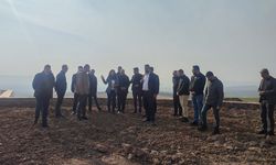 Diyarbakır’da, başkanlar yeni mezarlık alanını inceledi