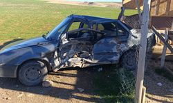 Diyarbakır'da çarpışan iki araçtaki 4 kişi yaralandı