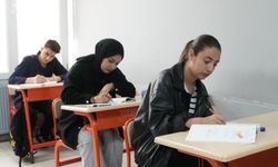 Belediyenin düzenlediği sınava 9 bin öğrenci katıldı