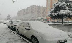 Bölge illerinde ulaşıma kar engeli: 423 yerleşimde yollar kapalı