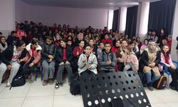 Mardin’de öğrenciler LGS öncesi moral konserinde coştu