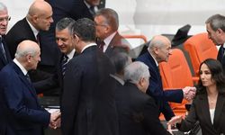 Meclis’te sürpriz trafik: Özel ve DEM Parti liderleri Bahçeli’nin yanına gitti