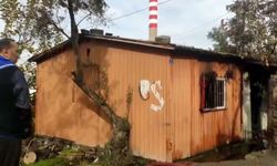 Yürüme engelli, prefabrik evde çıkan yangında öldü