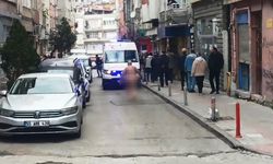 Caddede çıplak halde dolaşan şahıs gözaltına alındı