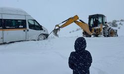 DİSKİ ve Büyükşehir'den  Diyarbakır'da karla mücadele çalışmaları