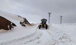 Diyarbakır’da 6 ilçede 319 kilometrelik yol ulaşıma açıldı