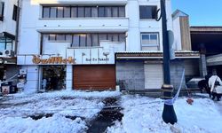 Diyarbakır'da çatıda kar tehlikesine şeritli güvenlik önlemi!