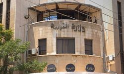 Suriye Eğitim Bakanlığı Kürtçe eğitim için karar yayımladı