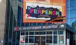 Van'da kayyım, kreşin Kürtçe tabelasını kaldırdı