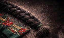 Saç, kadının bayrağıdır